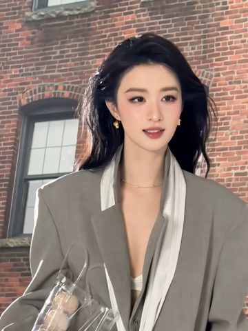 VOGUE服饰与美容 2026年五月号