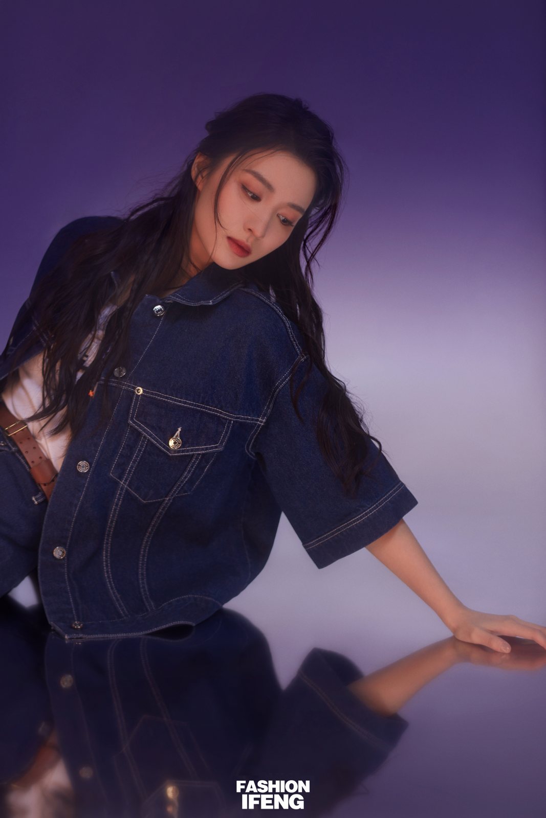王楚然朦胧感花间大片释出 氛围感美女上线